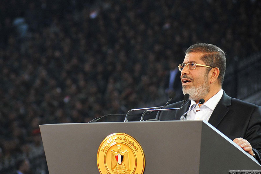 أول رئيس مصري منتخب بشكل ديموقراطي حر نزيه