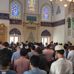 صلاة الغائب على الرئيس المصري الراحل محمد مرسي من العاصمة اليابانية طوكيو